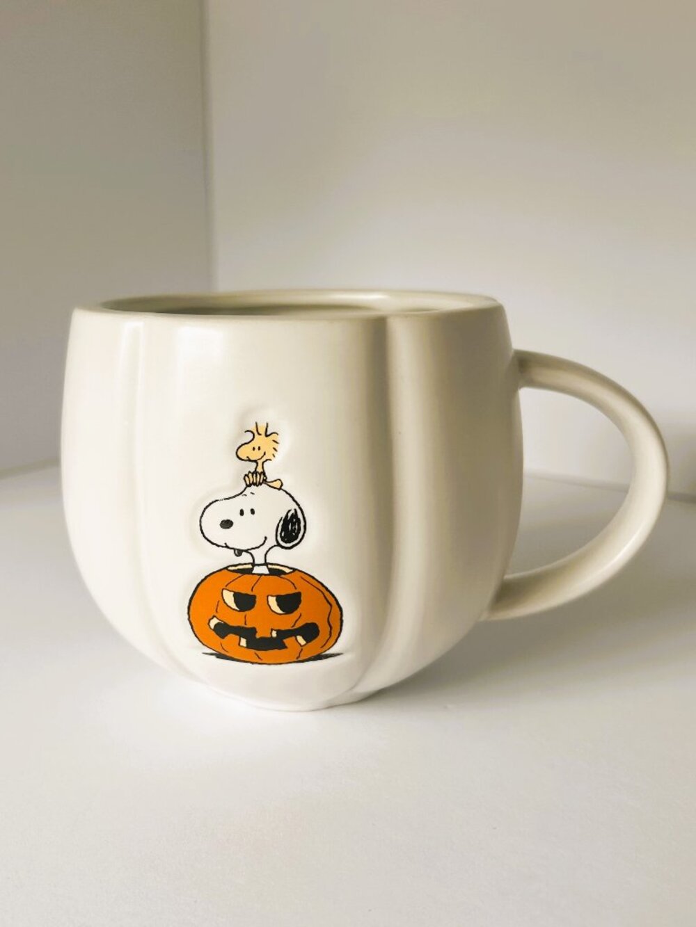 Williams Sonoma Peanuts Halloween Snoopy and Woodstock in Pumpkin Coffee Mug